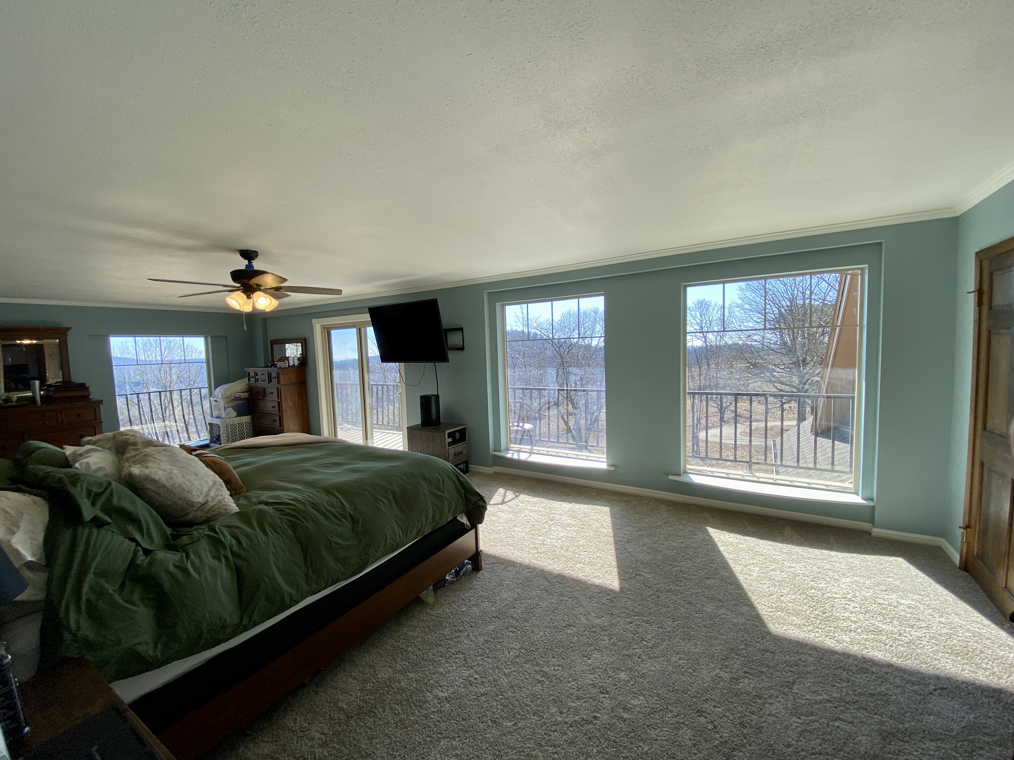 Ozone, Arkansas, 72854, United States, 5 Bedrooms Bedrooms, ,4 BathroomsBathrooms,Residential,For Sale,1943297