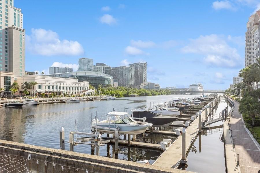 Tampa, Florida, 33602, United States, 2 Bedrooms Bedrooms, ,2 BathroomsBathrooms,Residential,For Sale,1901448