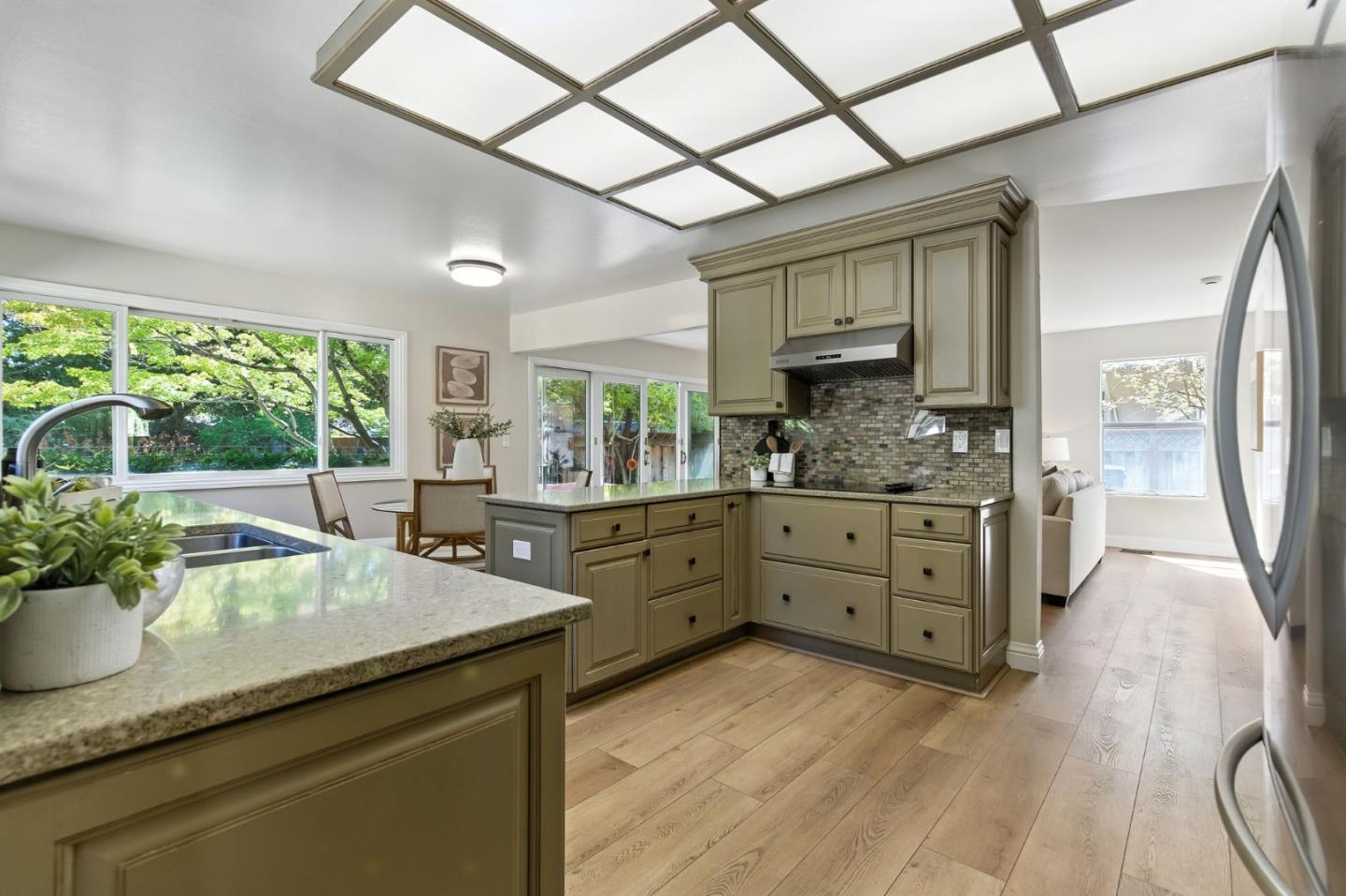 Saratoga, California, 95070, United States, 5 Bedrooms Bedrooms, ,3 BathroomsBathrooms,Residential,For Sale,1942184