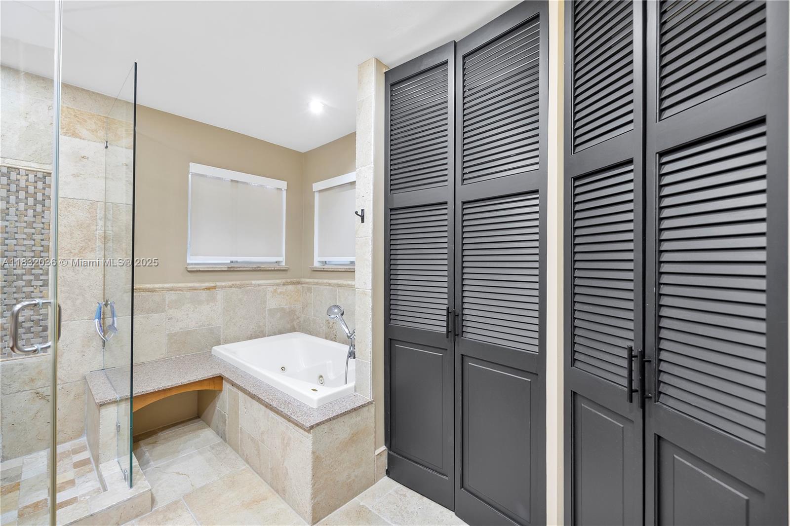 Miami, Florida, 33186, United States, 4 Bedrooms Bedrooms, ,3 BathroomsBathrooms,Residential,For Sale,1882398