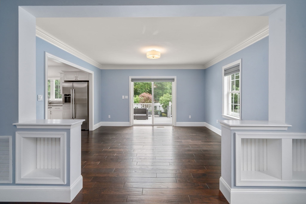 Natick, Massachusetts, 01760, United States, 3 Bedrooms Bedrooms, ,3 BathroomsBathrooms,Residential,For Sale,1941867