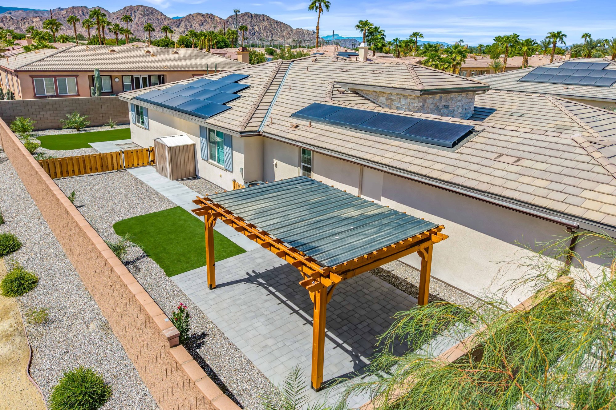 RARE LA QUINTA RETREAT DESIGNED FOR LUXURIOUS MULTIGENERATIONAL LIVING - 物件實景