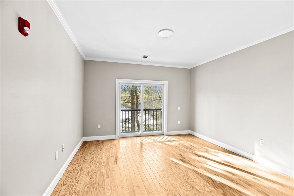 Milton, Massachusetts, 02186, United States, 2 Bedrooms Bedrooms, ,2 BathroomsBathrooms,Residential,For Sale,1865271