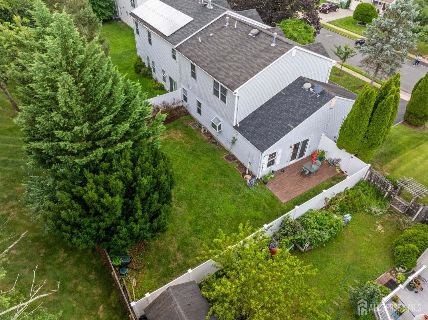 Edison, New Jersey, 08820, United States, 4 Bedrooms Bedrooms, ,2 BathroomsBathrooms,Residential,For Sale,1921725