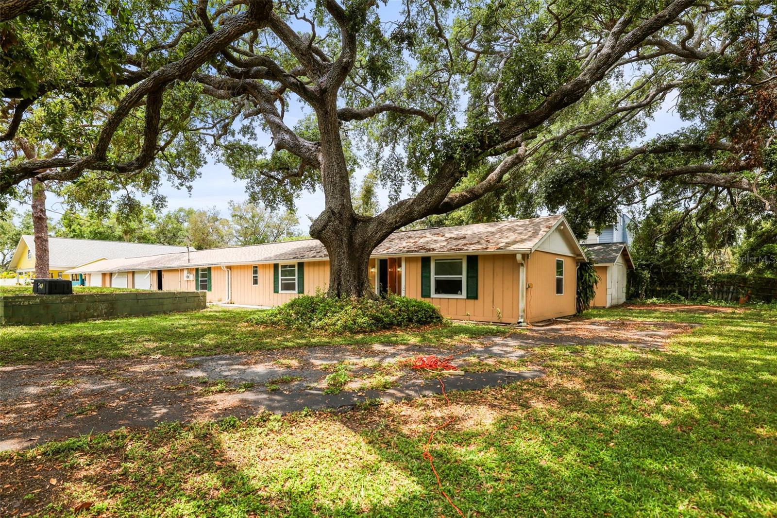 Clearwater, Florida, 33760, United States, 3 Bedrooms Bedrooms, ,2 BathroomsBathrooms,Residential,For Sale,1826177