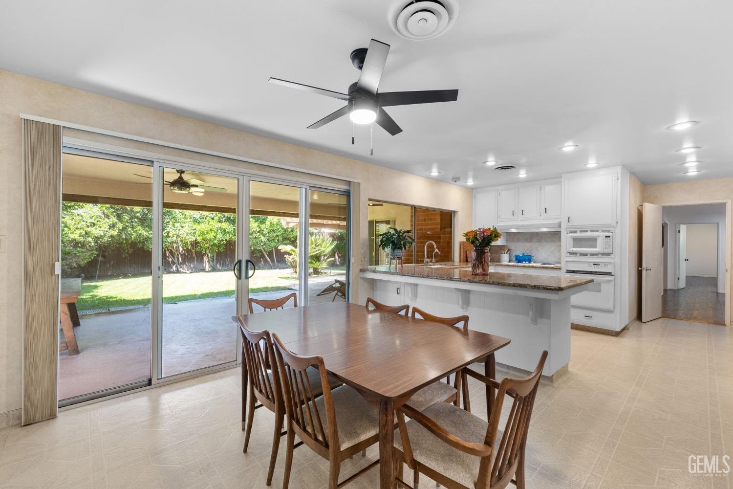 Bakersfield, California, 93301, United States, 3 Bedrooms Bedrooms, ,3 BathroomsBathrooms,Residential,For Sale,1998279