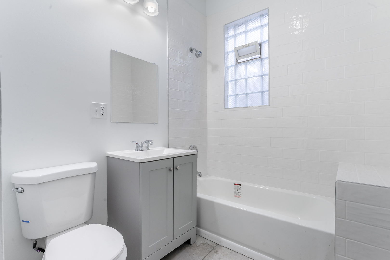 Chicago, Illinois, 60623, United States, 9 Bedrooms Bedrooms, ,Residential,For Sale,1932995