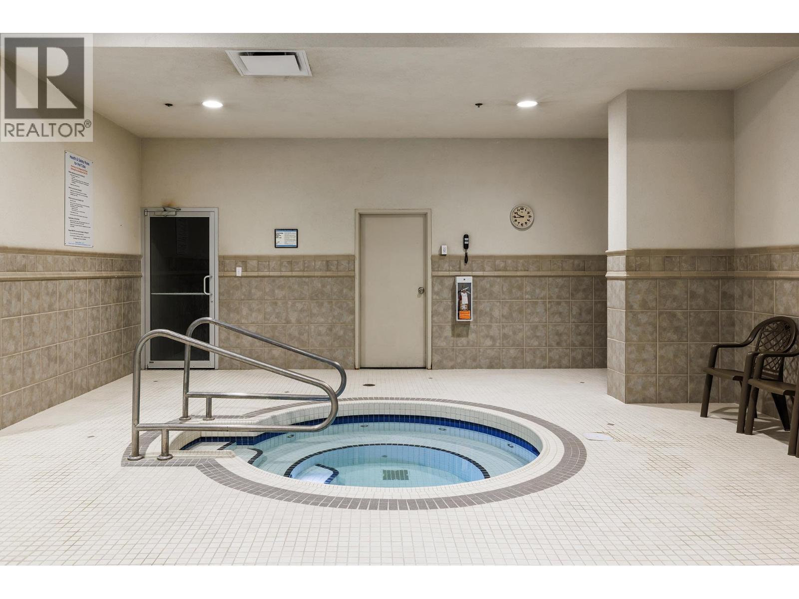 KELOWNA, British Columbia, V1Y 9W1, CA, 2 Bedrooms Bedrooms, ,2 BathroomsBathrooms,Residential,For Sale,1961456