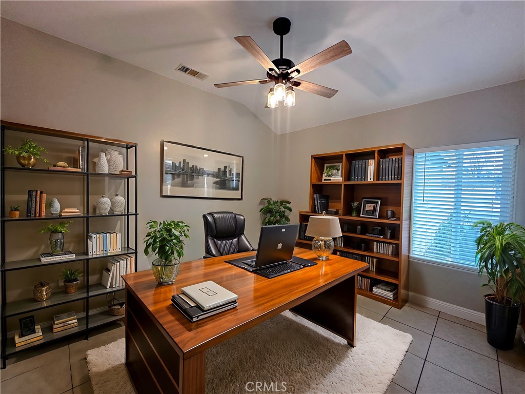 Bakersfield, California, 93312, United States, 3 Bedrooms Bedrooms, ,2 BathroomsBathrooms,Residential,For Sale,1915632