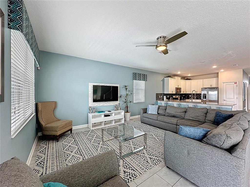 Davenport, Florida, 33896, United States, 8 Bedrooms Bedrooms, ,5 BathroomsBathrooms,Residential,For Sale,1992116