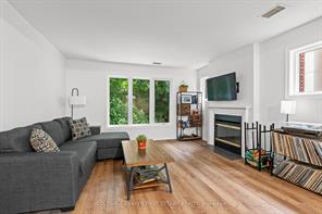 Ottawa, Ontario, K1N 9N7, CA, 2 Bedrooms Bedrooms, ,3 BathroomsBathrooms,Residential,For Sale,1966889