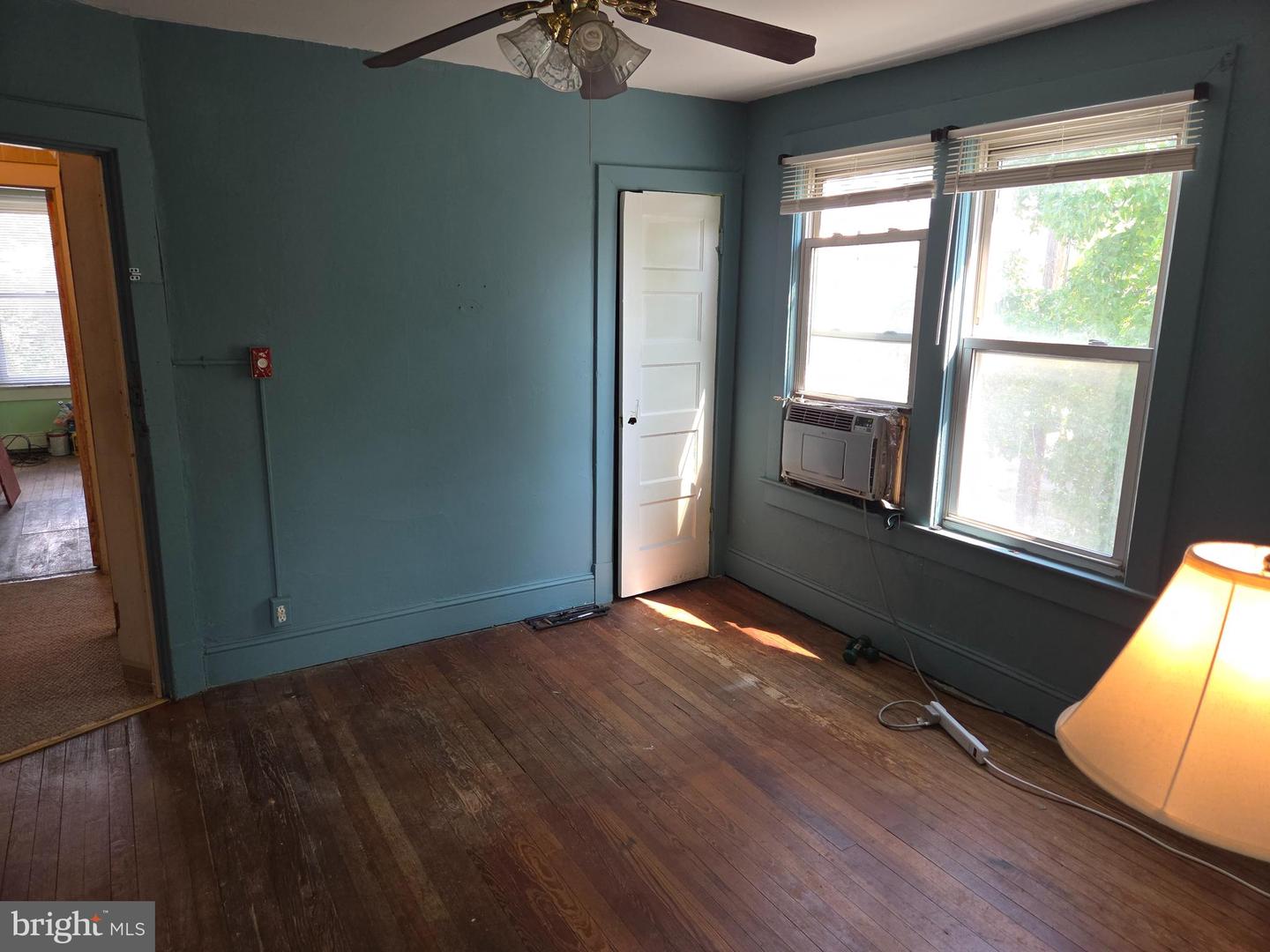 Washington, District of Columbia, 20011, United States, 4 Bedrooms Bedrooms, ,4 BathroomsBathrooms,Residential,For Sale,1919507