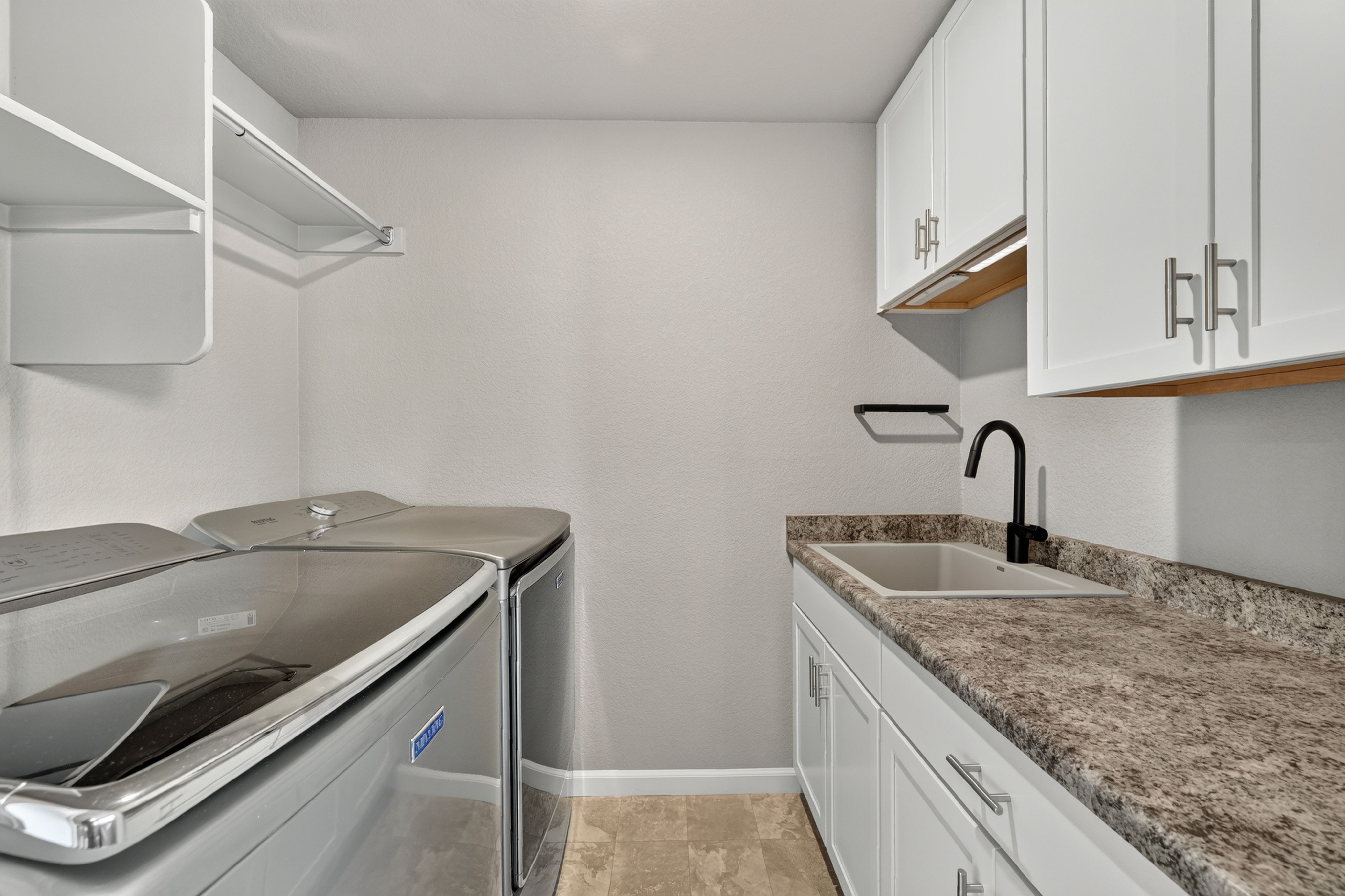  Luxury Living by Cheyenne Creek Walk - 物件實景