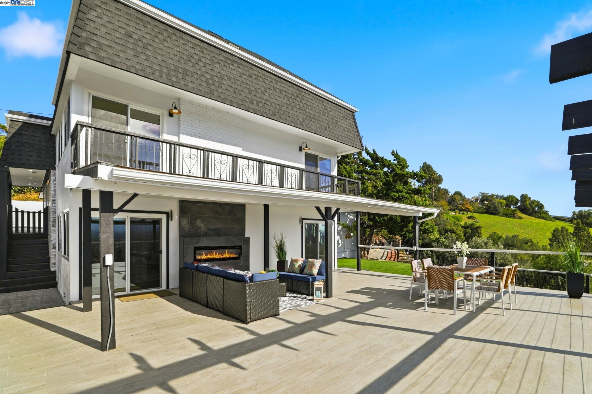 San Jose, California, 95127, United States, 4 Bedrooms Bedrooms, ,4 BathroomsBathrooms,Residential,For Sale,1988045