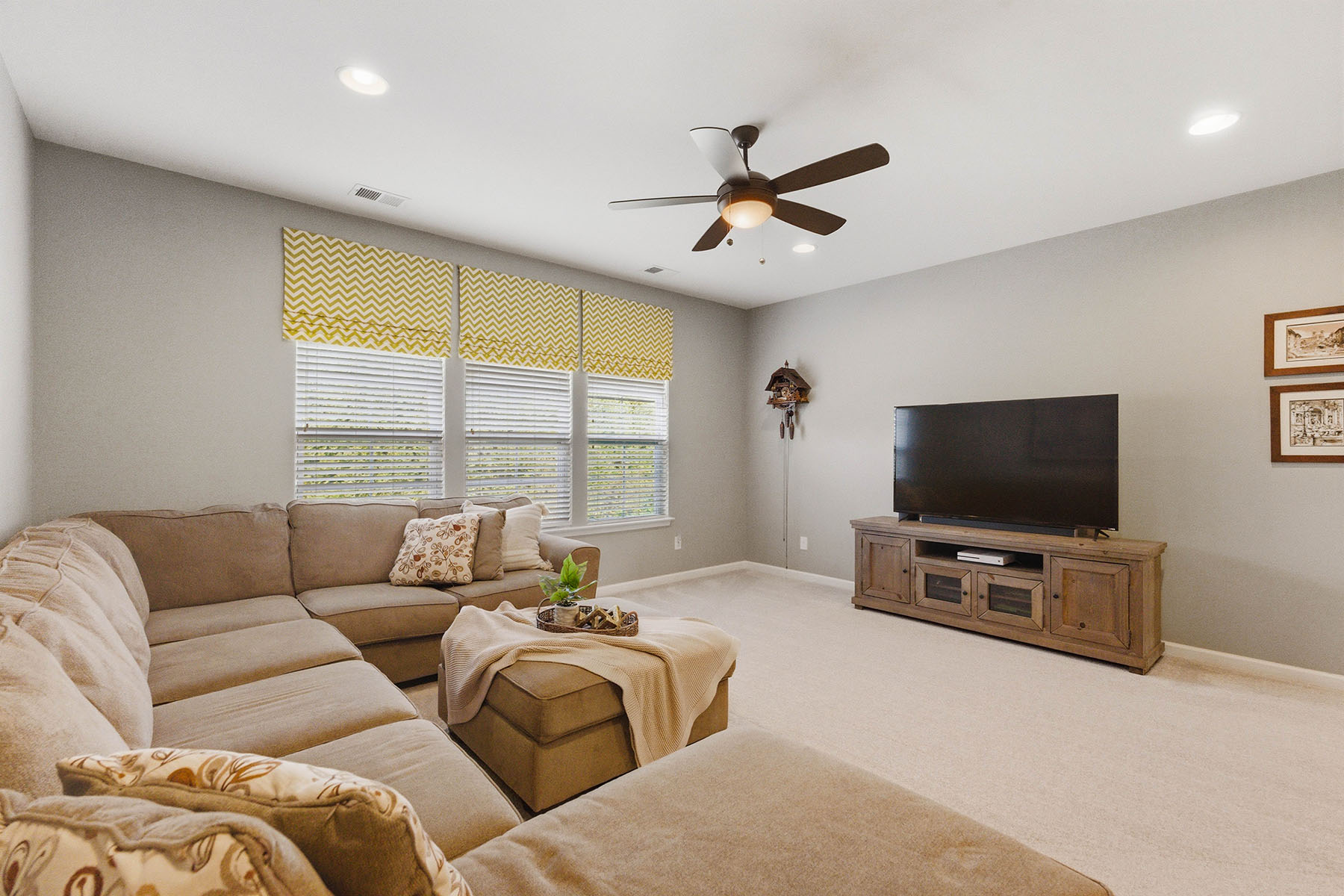  RIVER LAKES - 物件實景