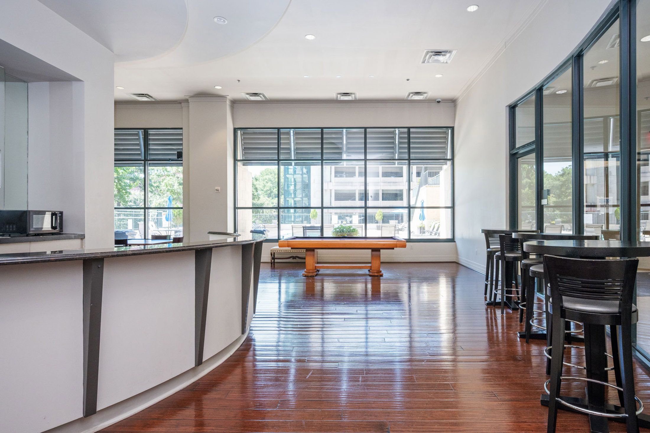  Sophisticated City Living Meets Comfort and Convenience in the Heart of Buckhead - 物件實景