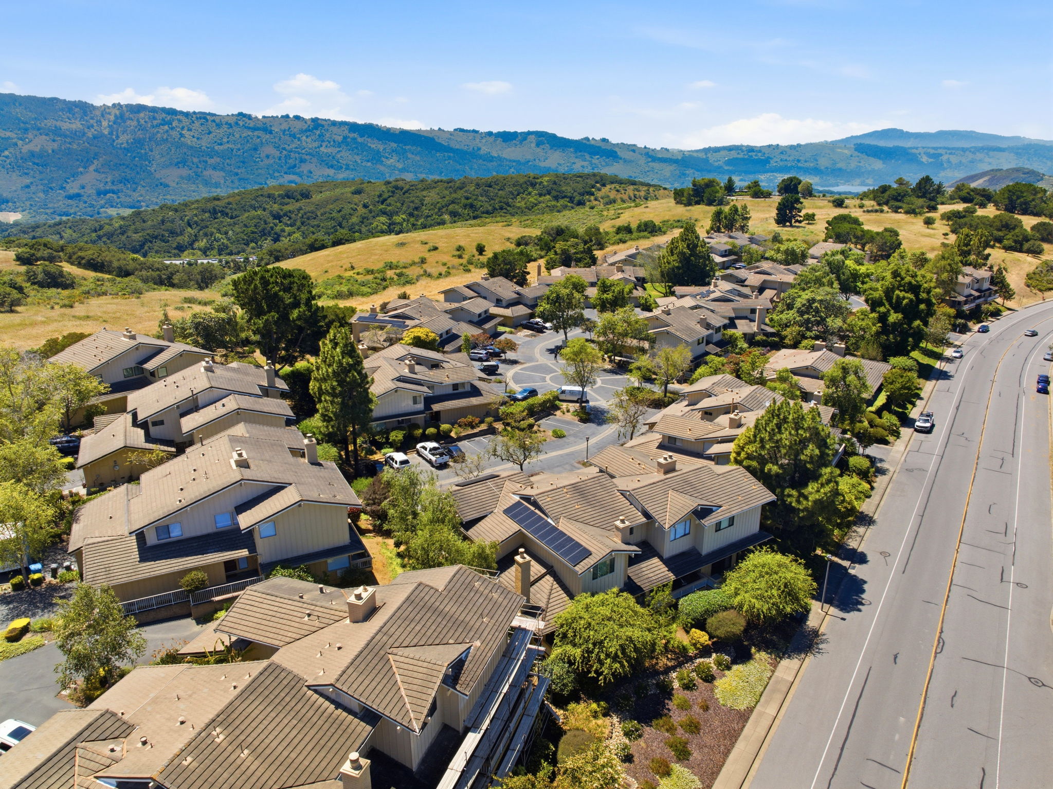  Modern San Carlos Hills Retreat - 物件實景