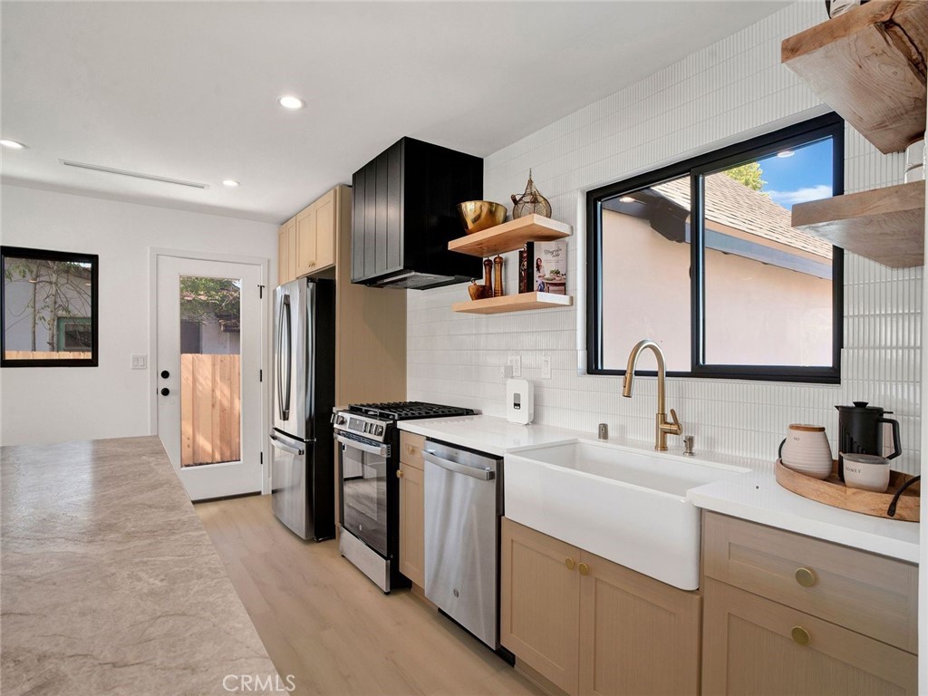 West Hills, California, 91307, United States, 4 Bedrooms Bedrooms, ,2 BathroomsBathrooms,Residential,For Sale,1984295