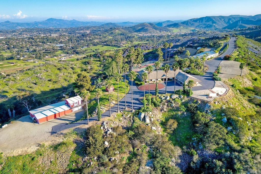 576 Camino De La Cima, San Marcos, California, 92078, United States, 5 Bedrooms Bedrooms, ,4 BathroomsBathrooms,Residential,For Sale,576 Camino De La Cima,1622114