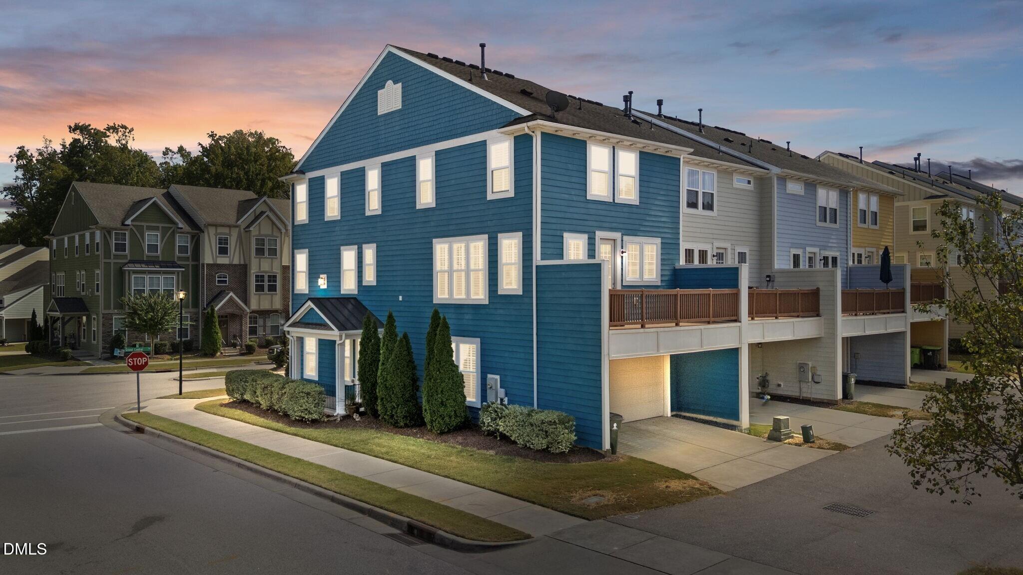 Apex, North Carolina, 27502, United States, 4 Bedrooms Bedrooms, ,4 BathroomsBathrooms,Residential,For Sale,1956835