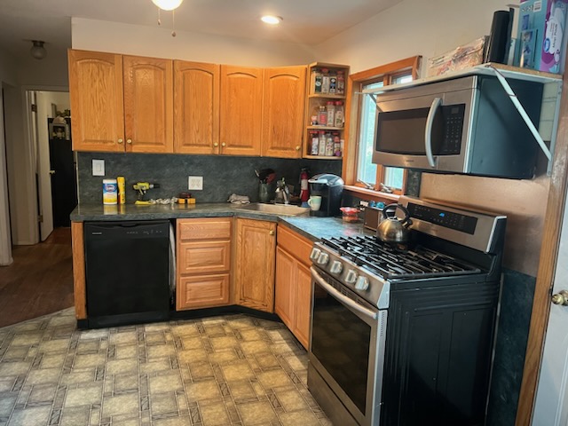 Centereach, New York, 11720, United States, 4 Bedrooms Bedrooms, ,2 BathroomsBathrooms,Residential,For Sale,1840197