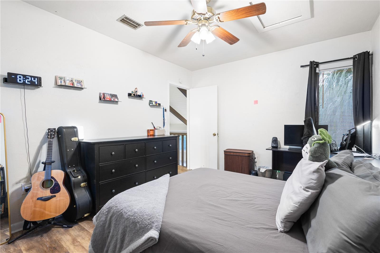 Gainsville, Florida, 32607, United States, 5 Bedrooms Bedrooms, ,4 BathroomsBathrooms,Residential,For Sale,2014852