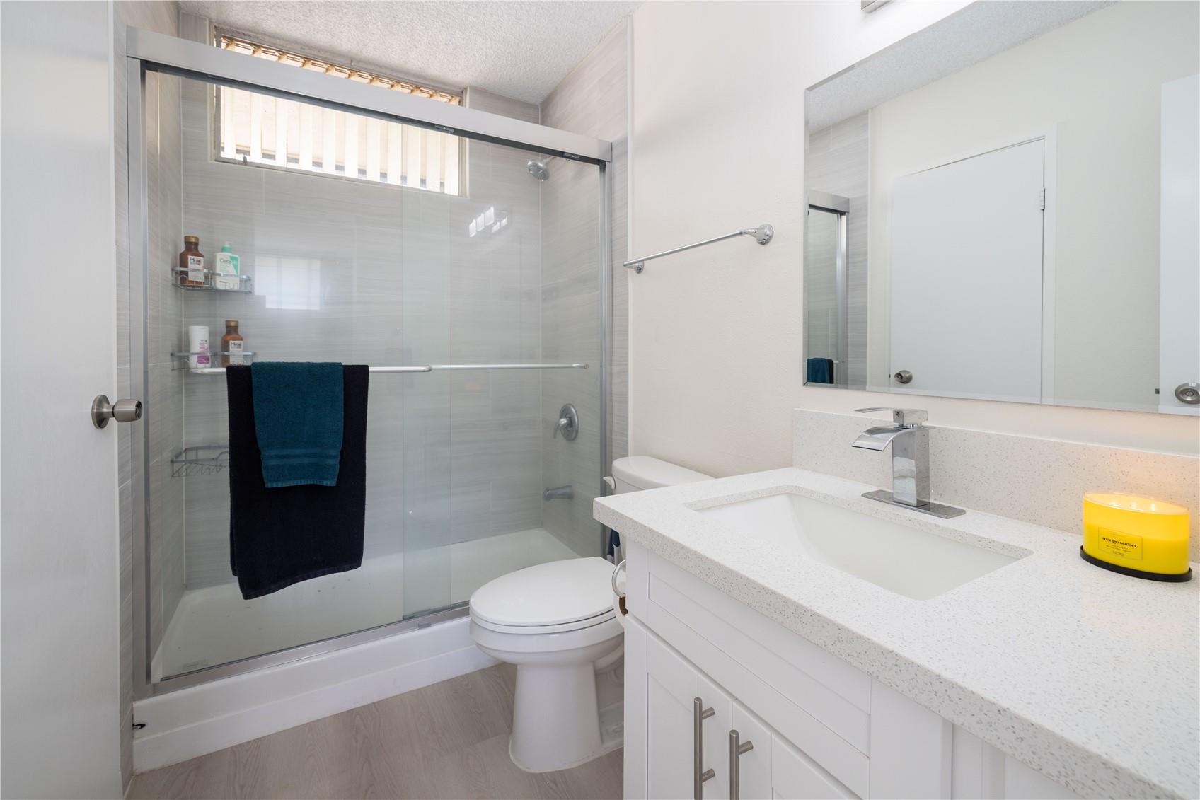 Mililani, Hawaii, 96789, United States, 3 Bedrooms Bedrooms, ,2 BathroomsBathrooms,Residential,For Sale,1938261