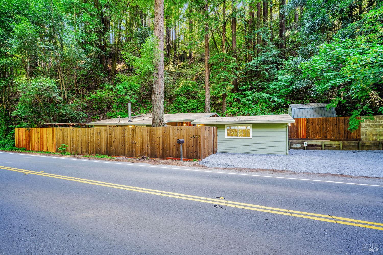 Cazadero, California, 95421, United States, 2 Bedrooms Bedrooms, ,2 BathroomsBathrooms,Residential,For Sale,1857736