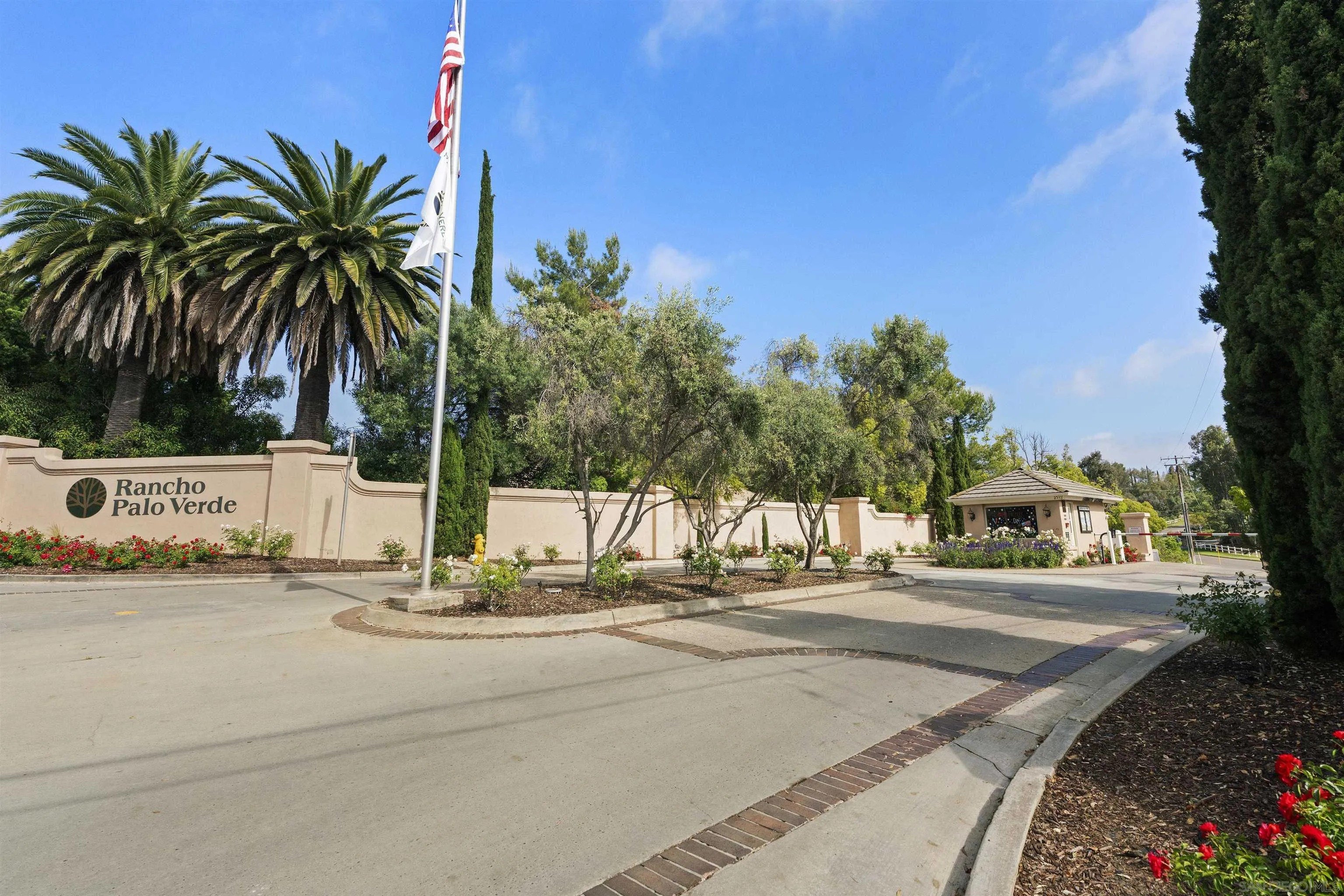 Alpine, California, 91901, United States, 3 Bedrooms Bedrooms, ,5 BathroomsBathrooms,Residential,For Sale,1997111