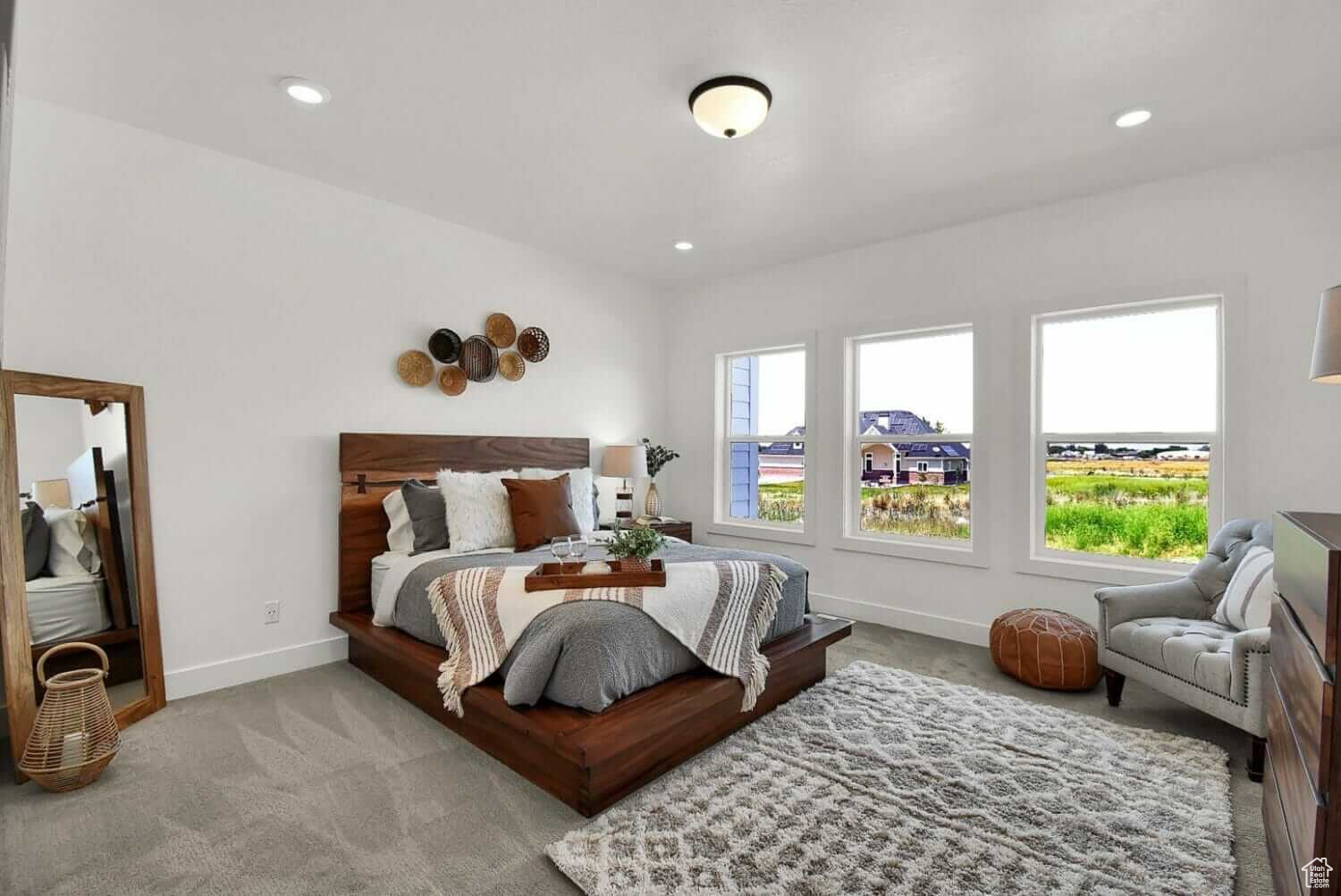 Hyrum, Utah, 84319, United States, 4 Bedrooms Bedrooms, ,3 BathroomsBathrooms,Residential,For Sale,1975727