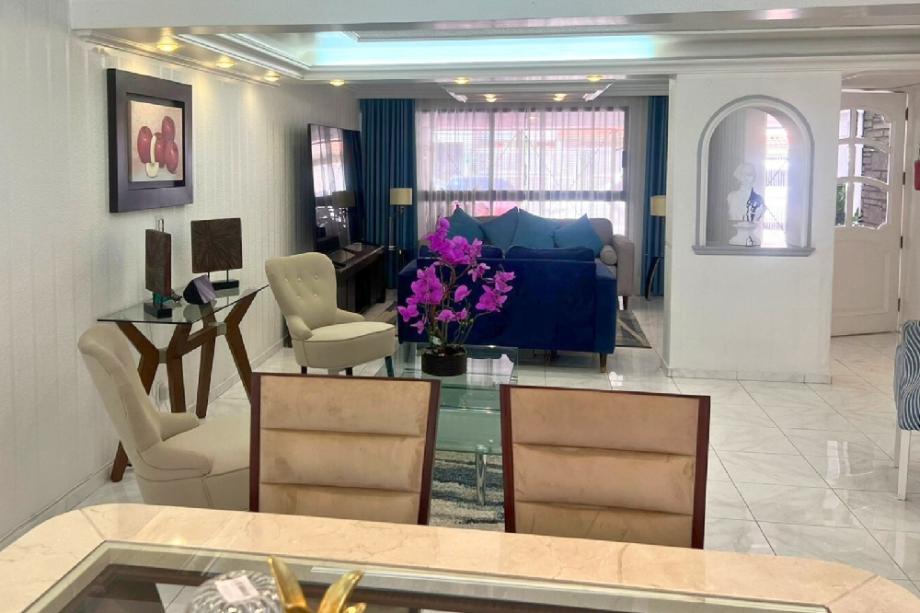 Rosas, Cuautitlán Izcalli, Estado de México, 54750, Mexico, 3 Bedrooms Bedrooms, ,2 BathroomsBathrooms,Residential,For Sale,Rosas,1672577