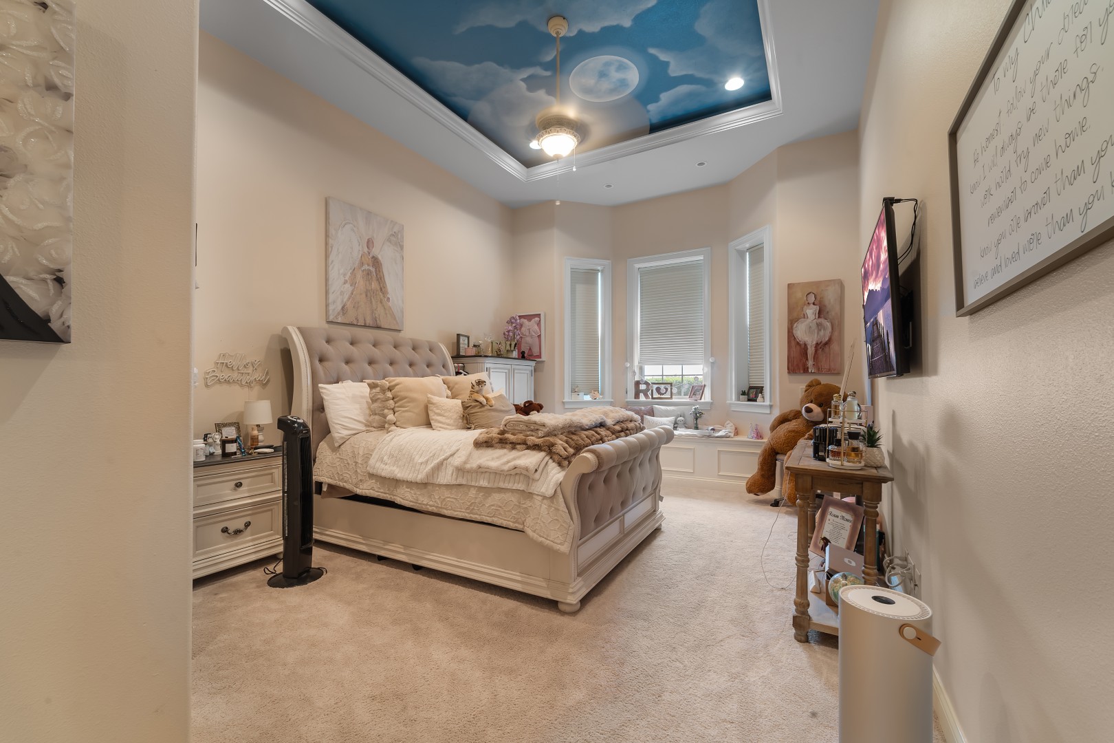 Thonotosassa, Florida, 33592, United States, 5 Bedrooms Bedrooms, ,6 BathroomsBathrooms,Residential,For Sale,1979751