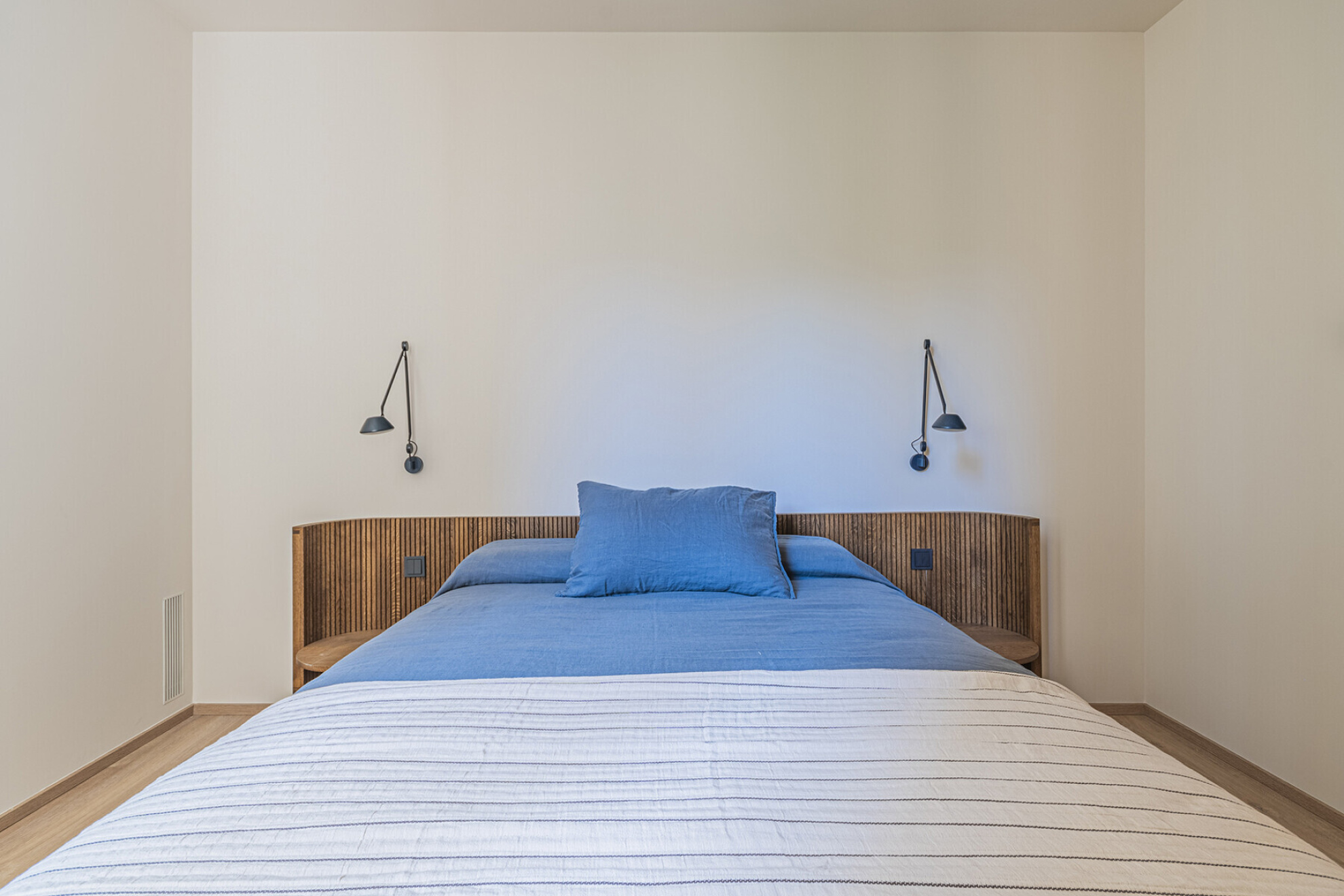  Modernist flat in Eixample with premium finishes in the Quadrat d