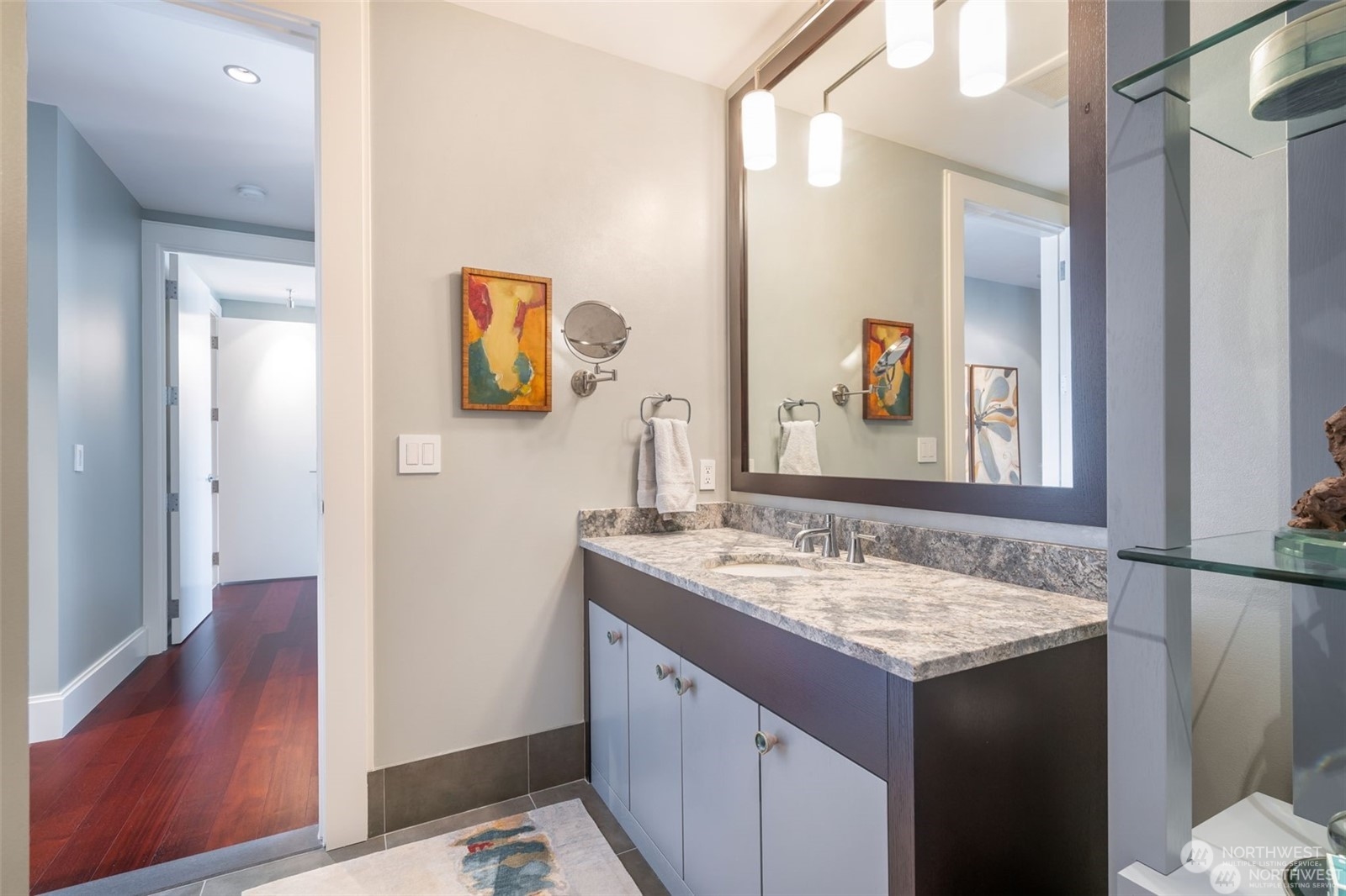 Seattle, Washington, 98101, United States, 2 Bedrooms Bedrooms, ,2 BathroomsBathrooms,Residential,For Sale,1699073