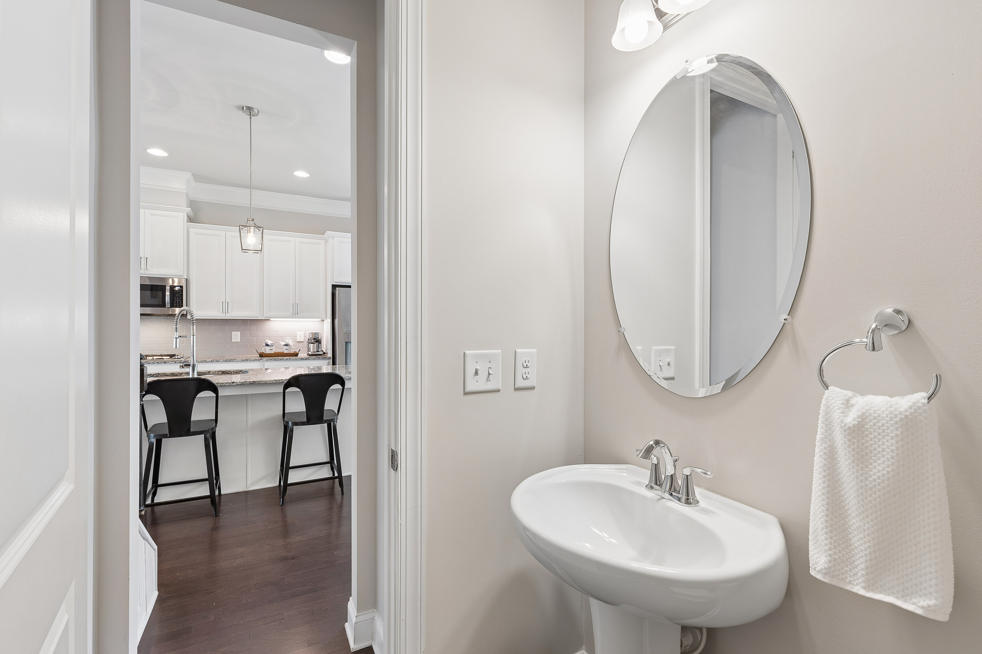  Exceptional Gated Townhome Near Vibrant Downtown Chamblee - 物件實景