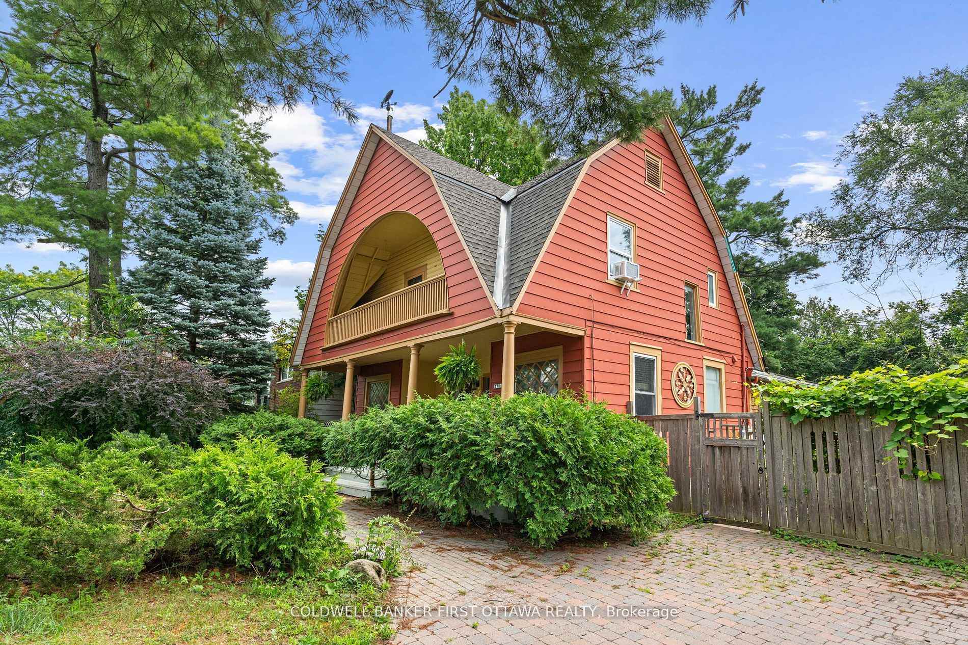BRITANNIA - LINCOLN HEIGHTS AND AREA, Ontario, K2B 6Y5, CA, 3 Bedrooms Bedrooms, ,Residential,For Sale,1950856