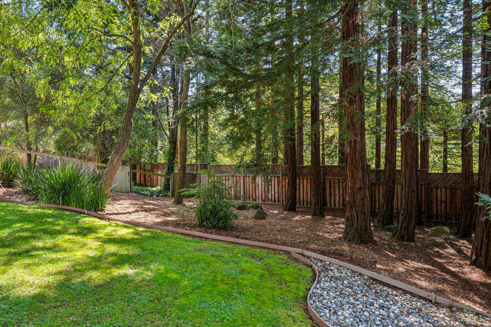  Elegant Northeast Santa Rosa Home on .5 Acres - 物件實景