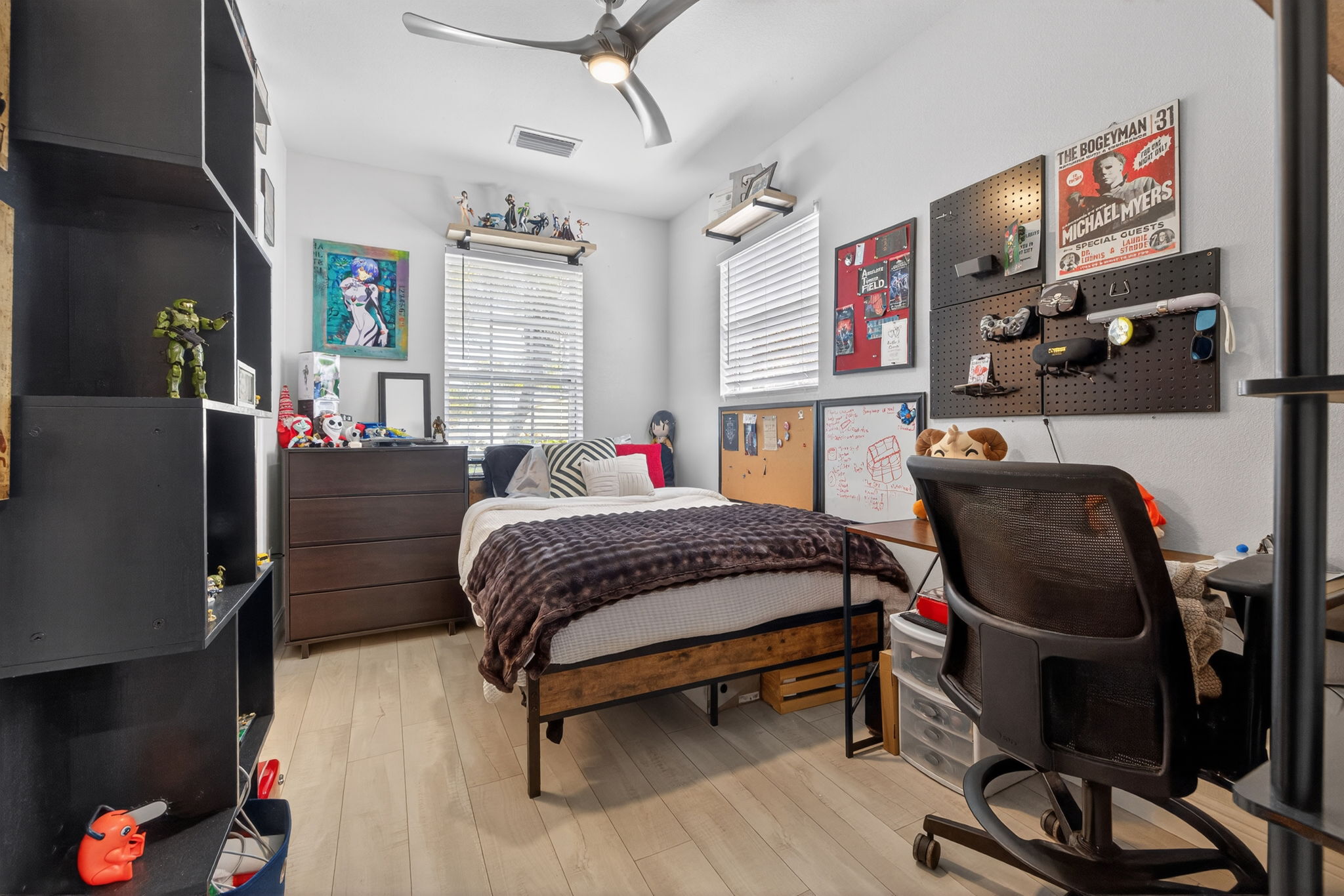 Tampa, Florida, 33615, United States, 4 Bedrooms Bedrooms, ,4 BathroomsBathrooms,Residential,For Sale,2005778