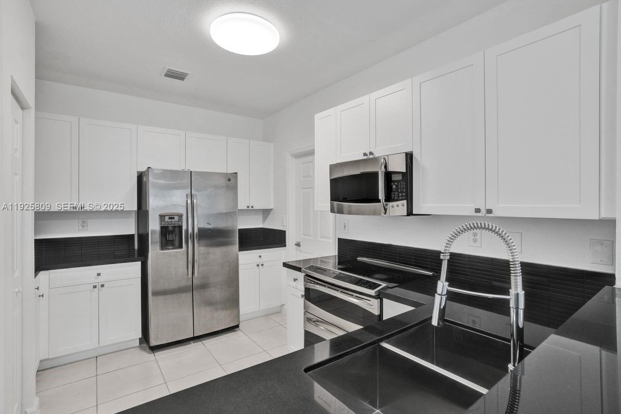 Doral, Florida, 33178, United States, 4 Bedrooms Bedrooms, ,3 BathroomsBathrooms,Residential,For Sale,2003230