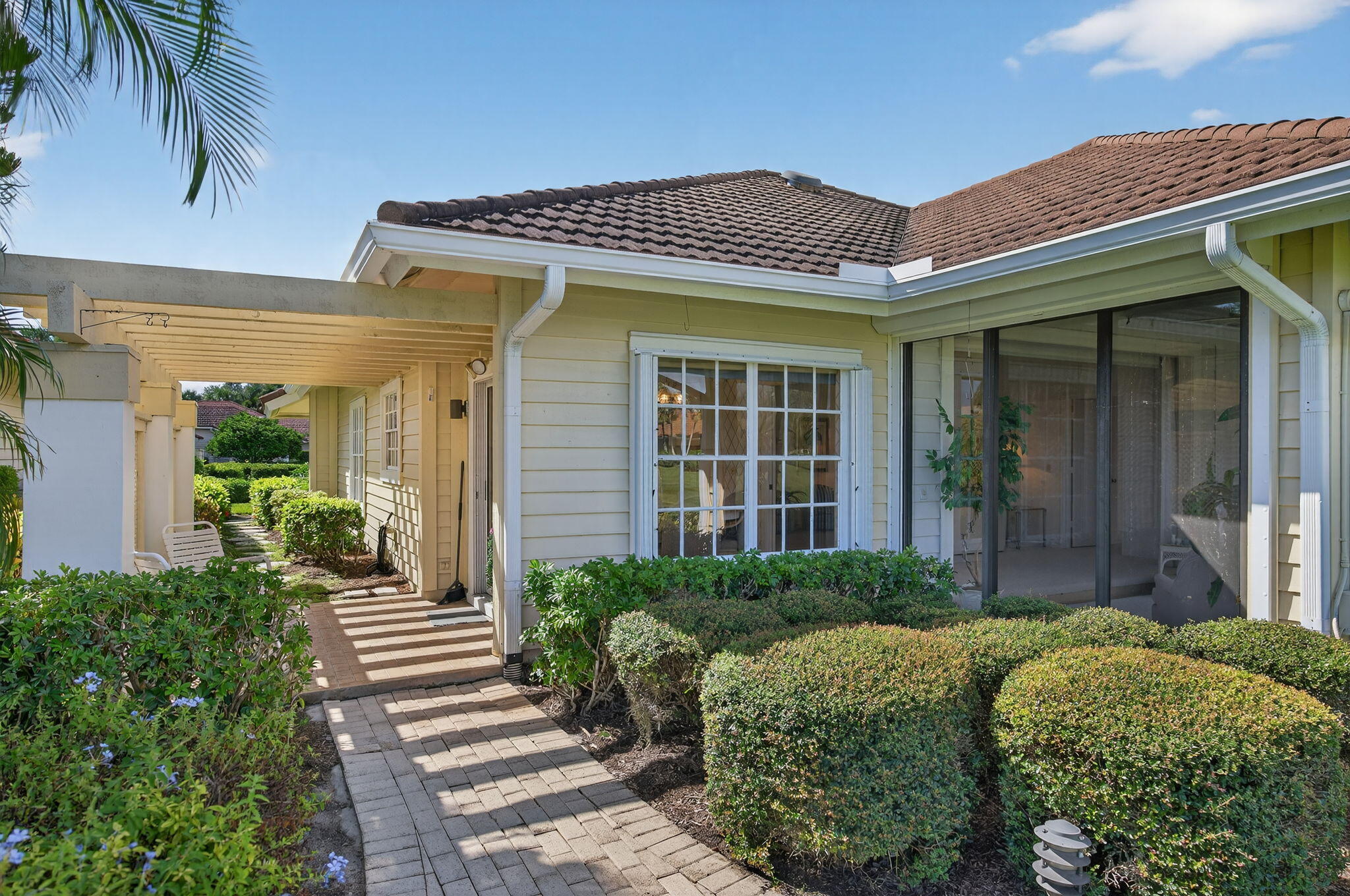 Stuart, Florida, 34997, United States, 3 Bedrooms Bedrooms, ,2 BathroomsBathrooms,Residential,For Sale,1954563