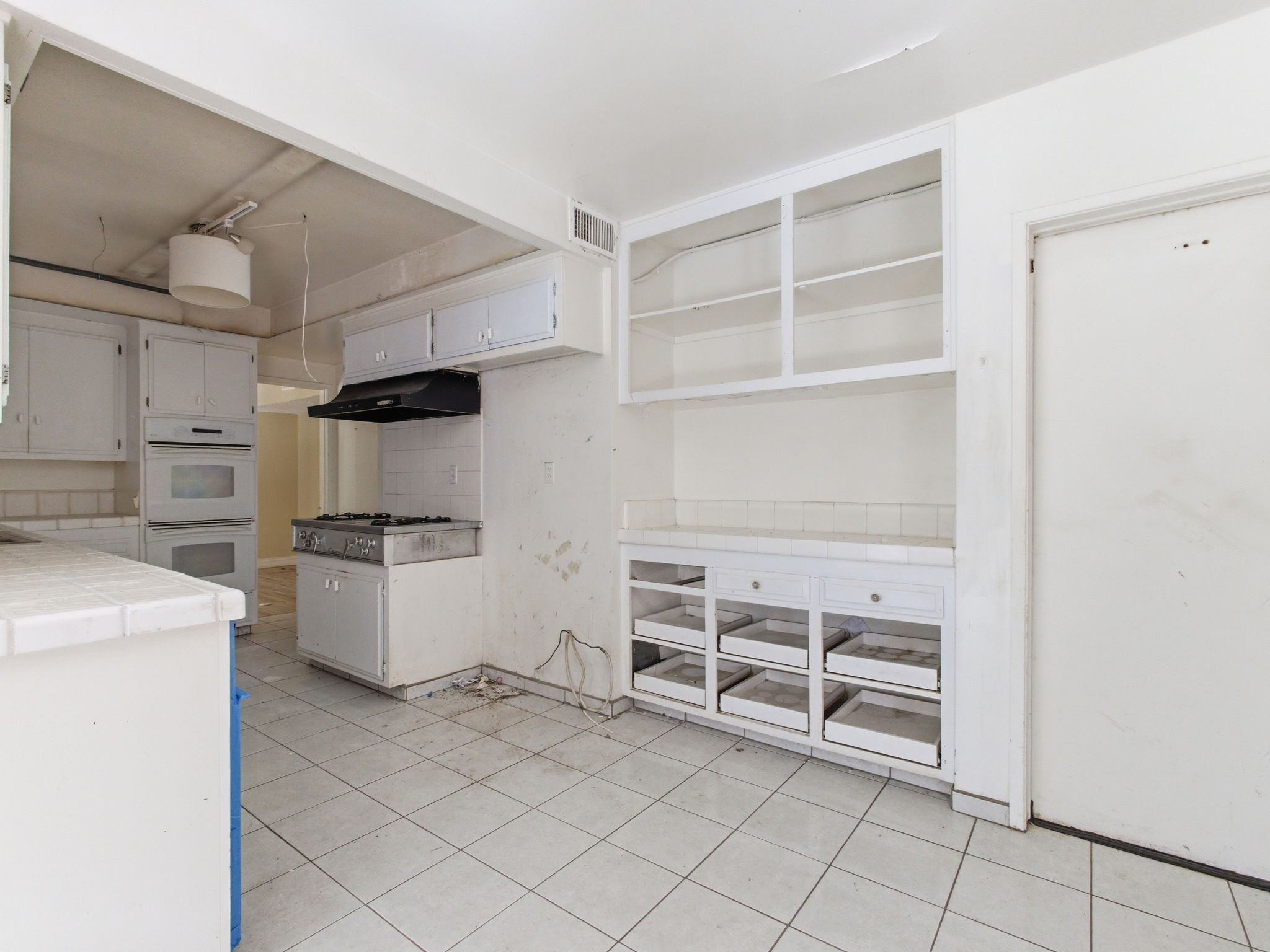  349 Somerset Cir - 物件實景