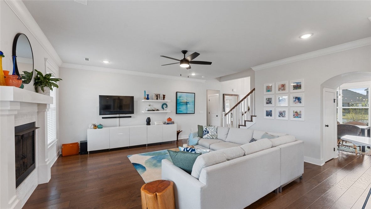 Bentonville, Arkansas, 72713, United States, 4 Bedrooms Bedrooms, ,3 BathroomsBathrooms,Residential,For Sale,1989403