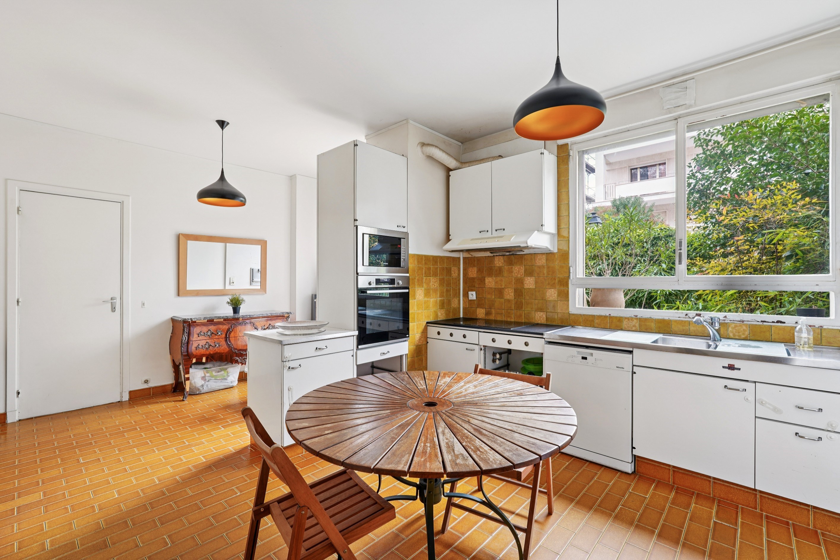  Exceptional Garden-Level Apartment – 194 sq.m with a 752 sq.m South-Facing Priv… - 物件實景