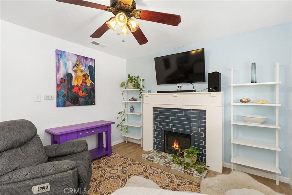 Riverside, California, 92507, United States, 2 Bedrooms Bedrooms, ,1 BathroomBathrooms,Residential,For Sale,1987863