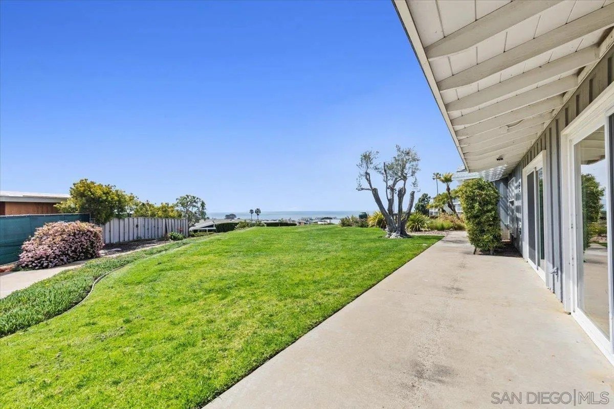 Solana Beach, California, 92075, United States, 2 Bedrooms Bedrooms, ,1 BathroomBathrooms,Residential,For Sale,1911120