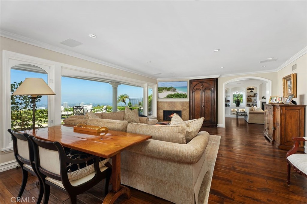 Corona del Mar, California, 92625, United States, 5 Bedrooms Bedrooms, ,5 BathroomsBathrooms,Residential,For Sale,1918419