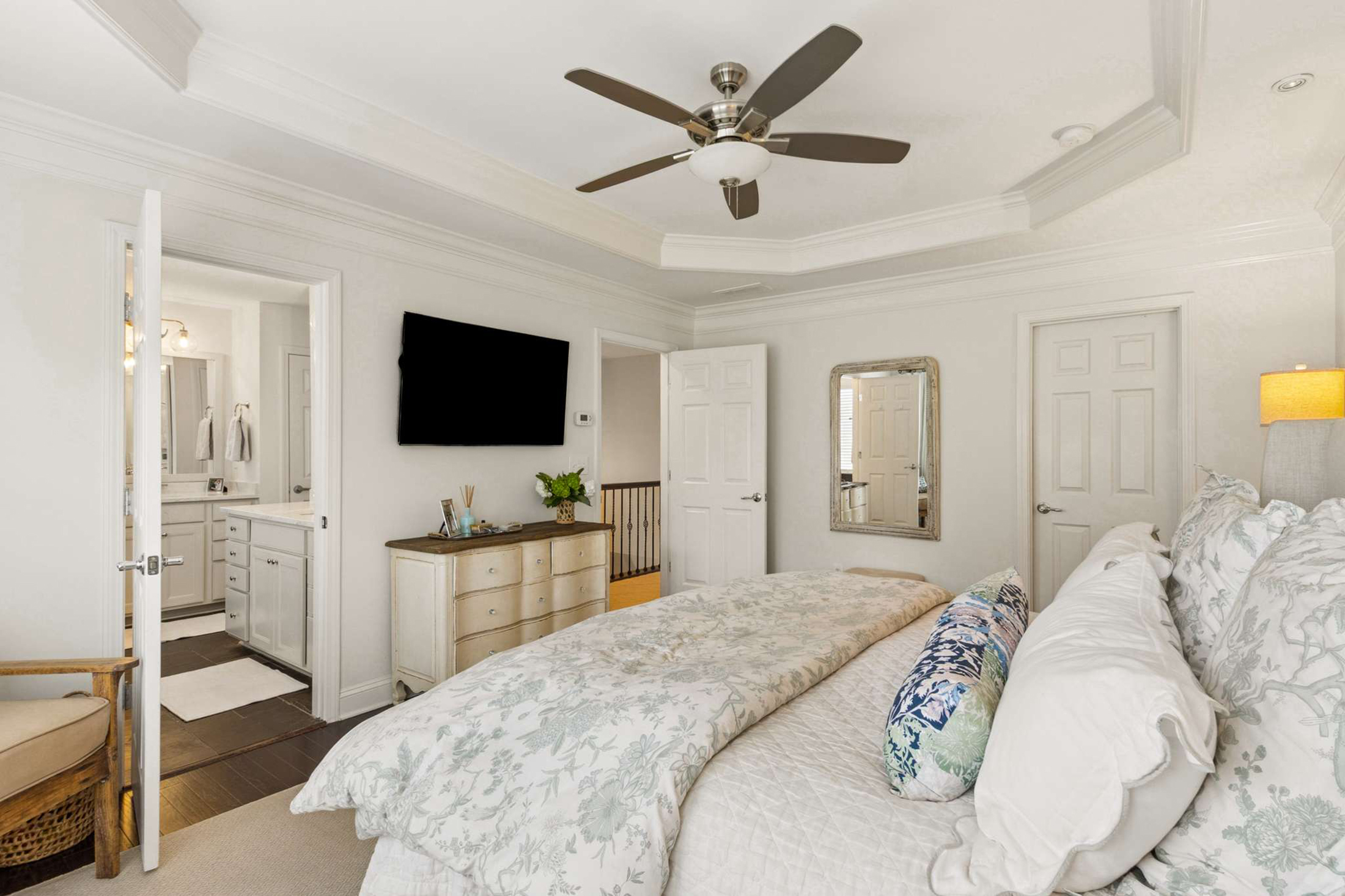  Beautiful, Light-filled Townhome in Historic Desirable Ardmore Park Neighborhood - 物件實景