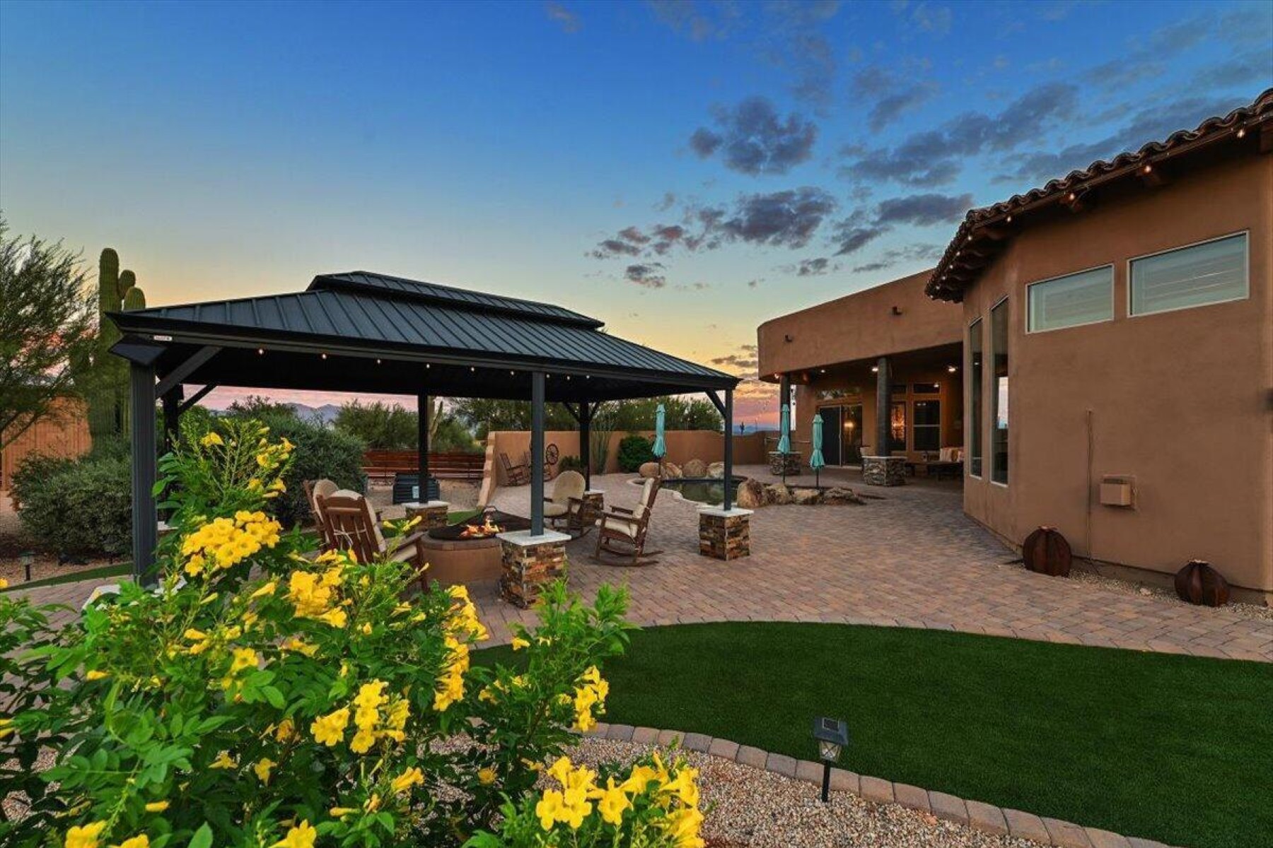  16348 E Calle de los Flores Dr  Scottsdale, AZ - 物件實景