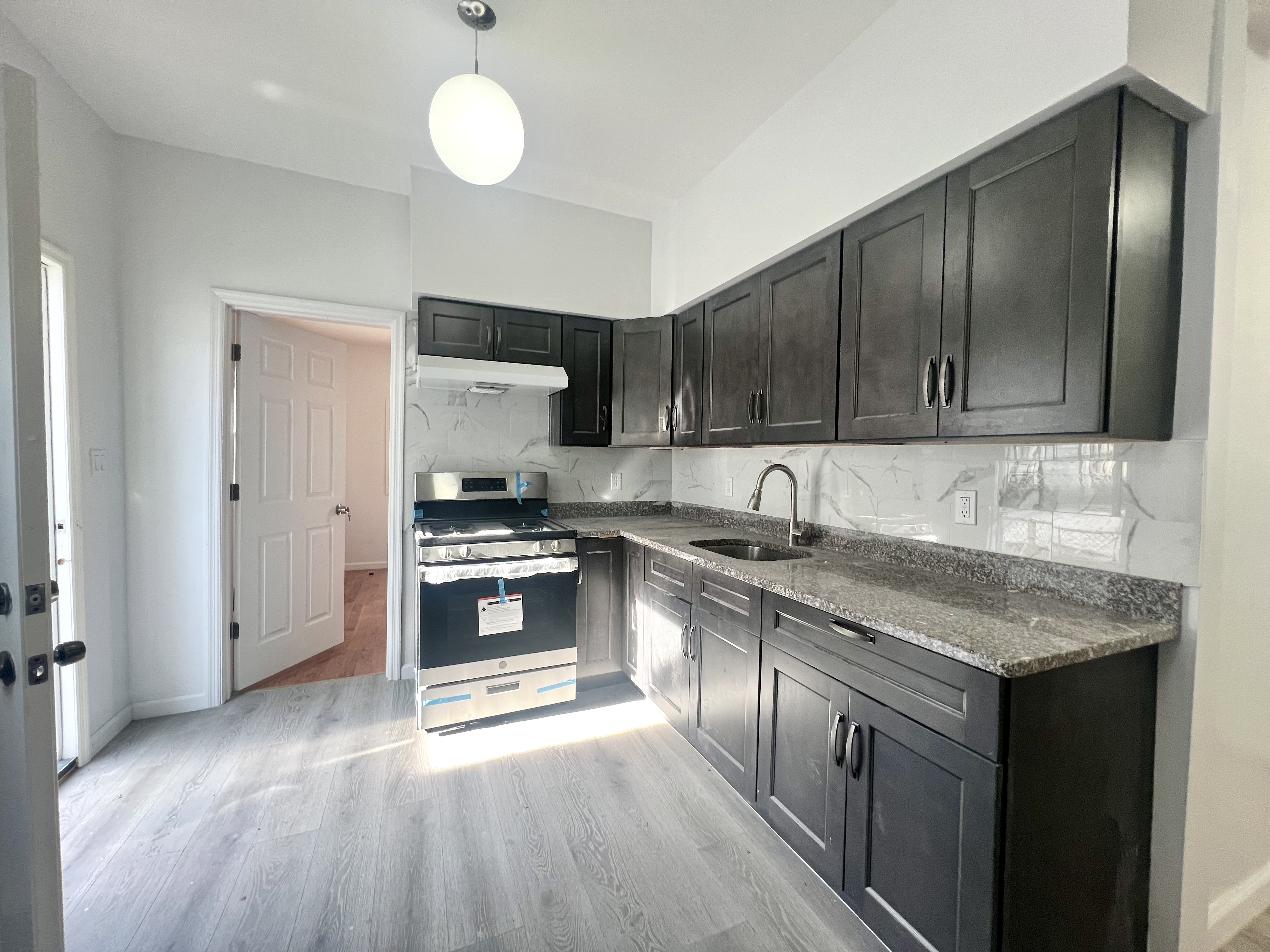 Staten Island, New York, 10303, United States, 2 Bedrooms Bedrooms, ,1 BathroomBathrooms,Residential,For Sale,1977453