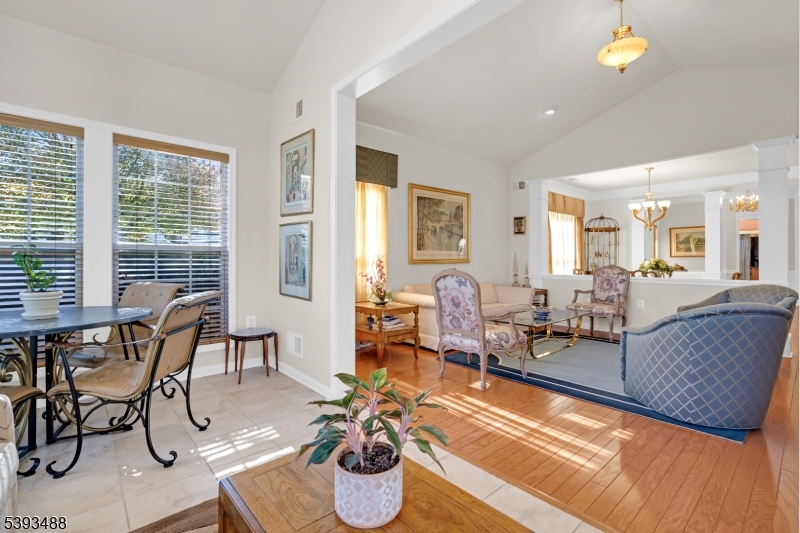 Franklin Twp., New Jersey, 08873, United States, 2 Bedrooms Bedrooms, ,2 BathroomsBathrooms,Residential,For Sale,2002075